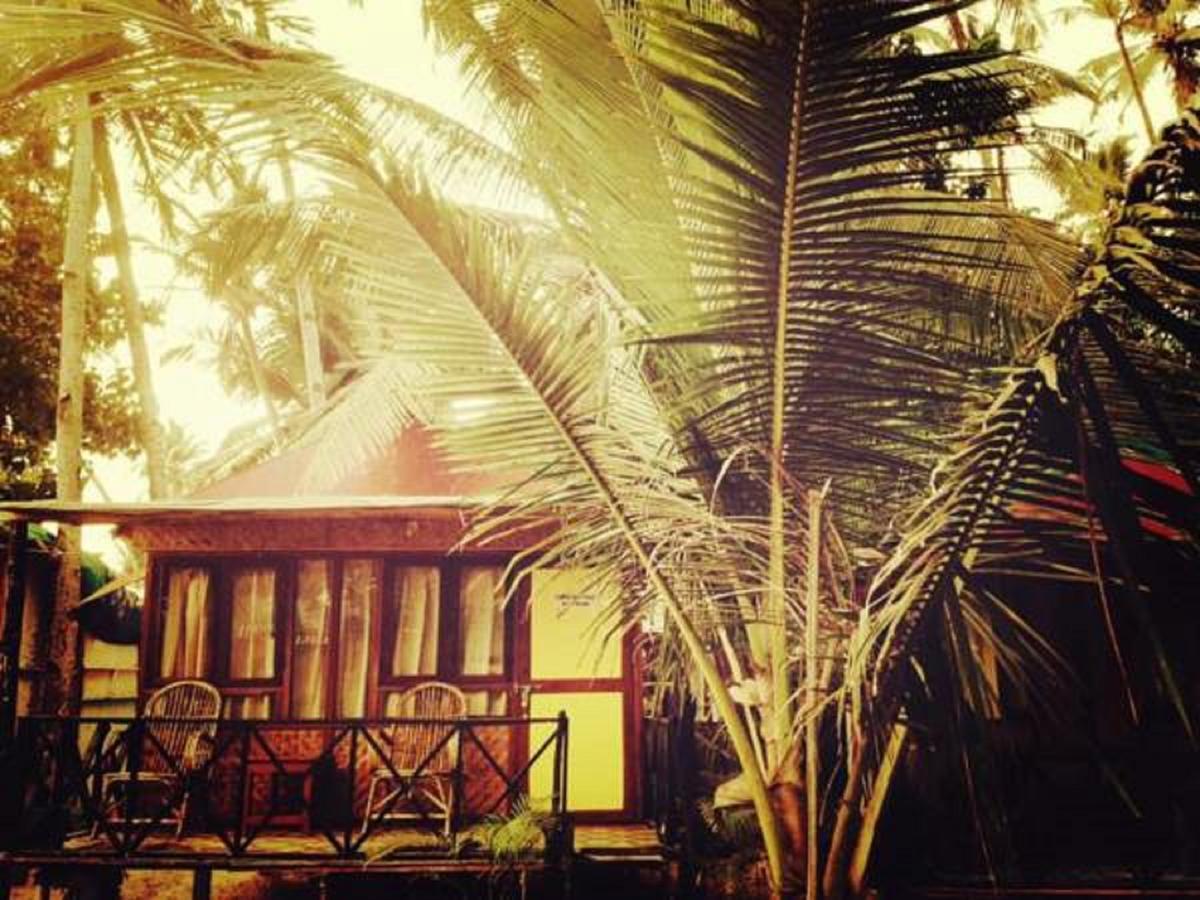 Over The Moon Beach Resorts Palolem Bagian luar foto